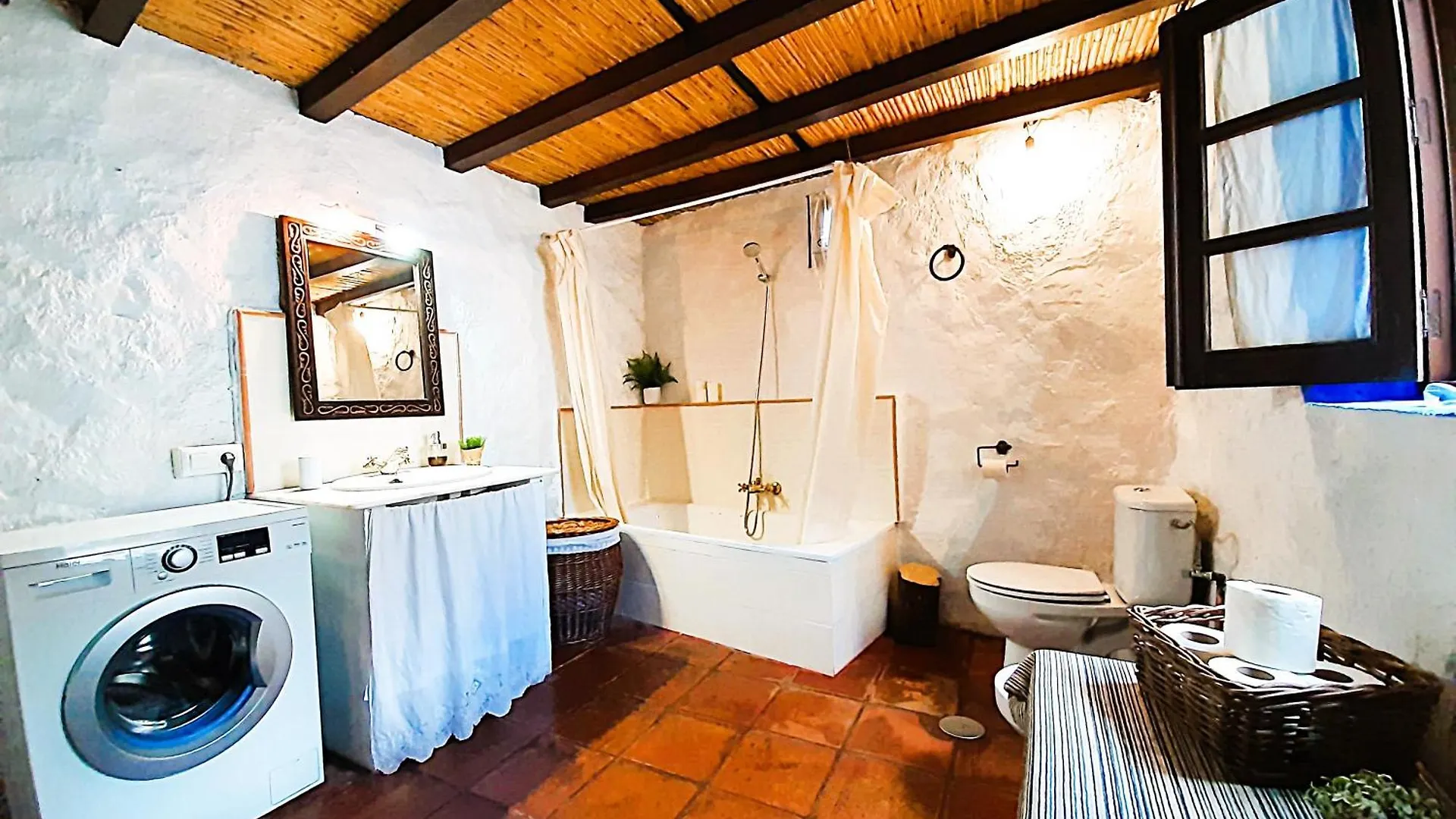 Holiday home Casa Rural La Parra Grazalema Spain